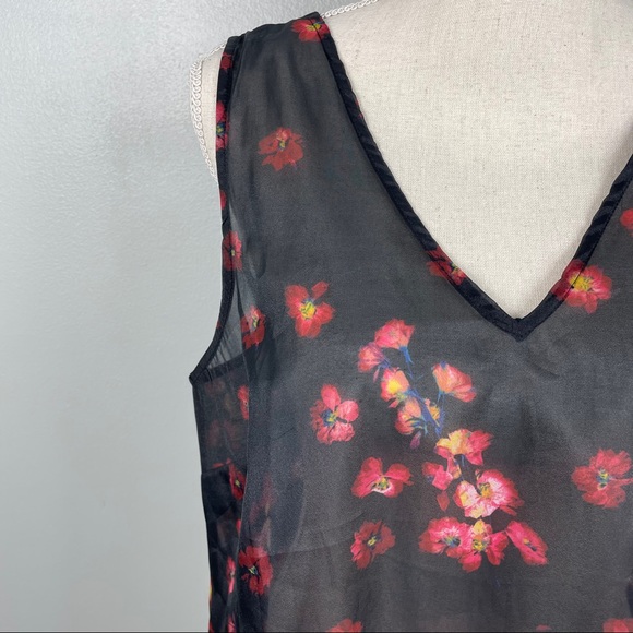 A New Day || Sheer Floral Tank - Picture 2 of 7